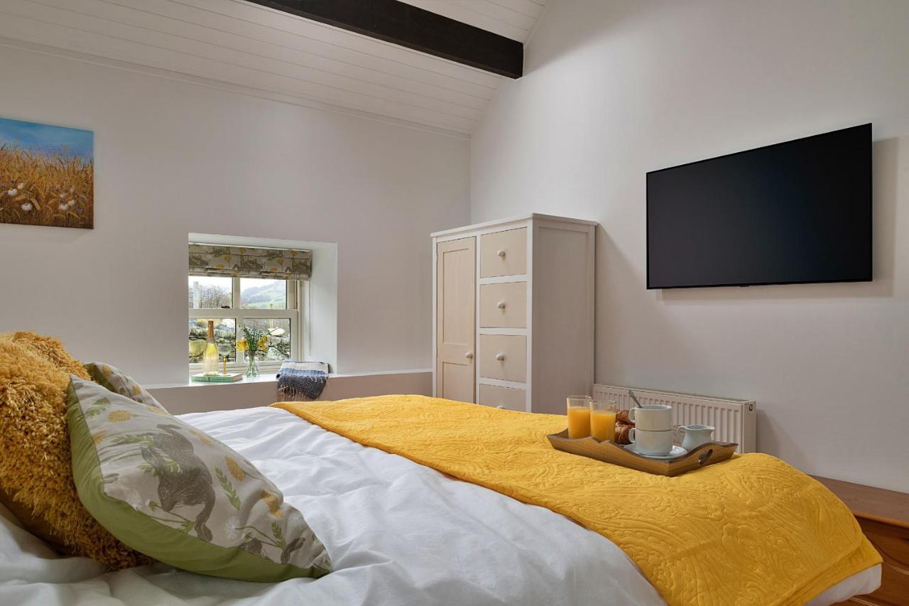 Llandrillo Finest Retreats - Moelis Granary - Luxury Cottage With Hot Tub מראה חיצוני תמונה