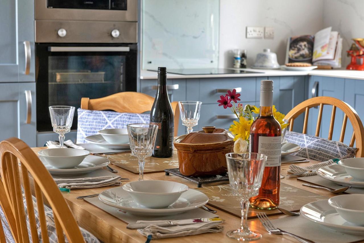 Llandrillo Finest Retreats - Moelis Granary - Luxury Cottage With Hot Tub מראה חיצוני תמונה